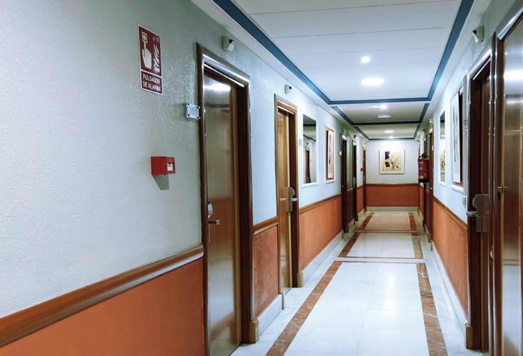 Hostal Plaza Mayor Torrejón de Ardoz Εξωτερικό φωτογραφία