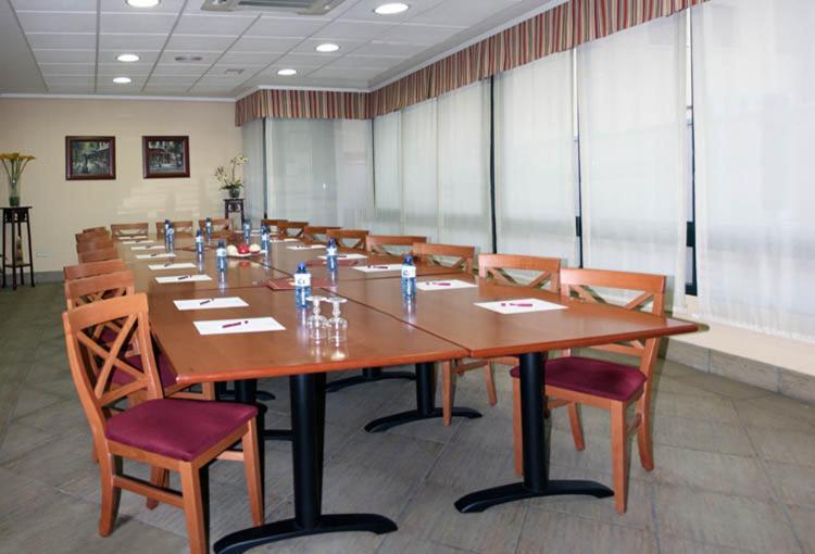 Hostal Plaza Mayor Torrejón de Ardoz Εξωτερικό φωτογραφία
