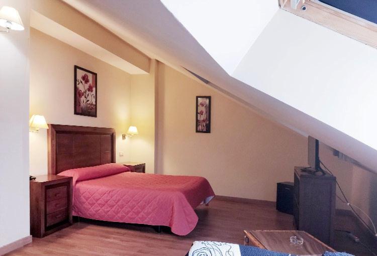 Hostal Plaza Mayor Torrejón de Ardoz Εξωτερικό φωτογραφία